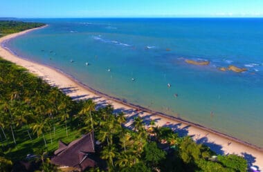 Arraial d’Ajuda (Porto Seguro), Bahia: Um Paraíso Brasileiro