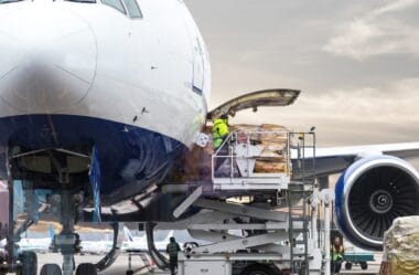 Trabalhadora de Companhia Aérea Acusada Sem Provas de Falta Grave Reverte Justa Causa e Recebe Indenização